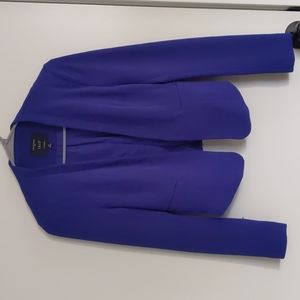 IRIS Los Angeles Cropped Blue Textured Blazer